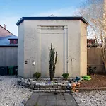 Cozy 2Bd/2Ba Apartment