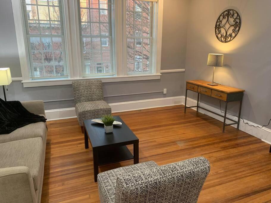 Apartment Cozy 2bd/2ba