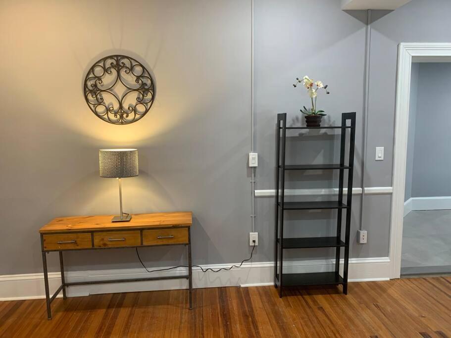 Cozy 2bd/2ba Apartment Baltimore