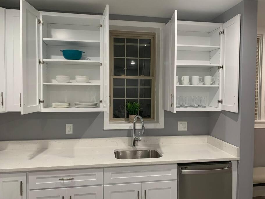 Cozy 2bd/2ba Apartment Baltimore