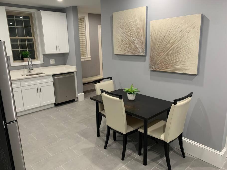 Cozy 2bd/2ba Apartment *